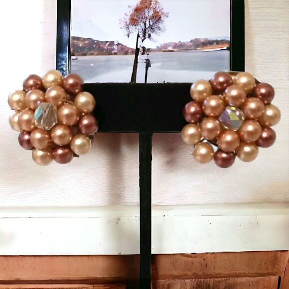 Faux Pearl Cluster Earrings Beaded AB Crystals Clip On Japan MCM Purple Pinks - Picture 15 of 16